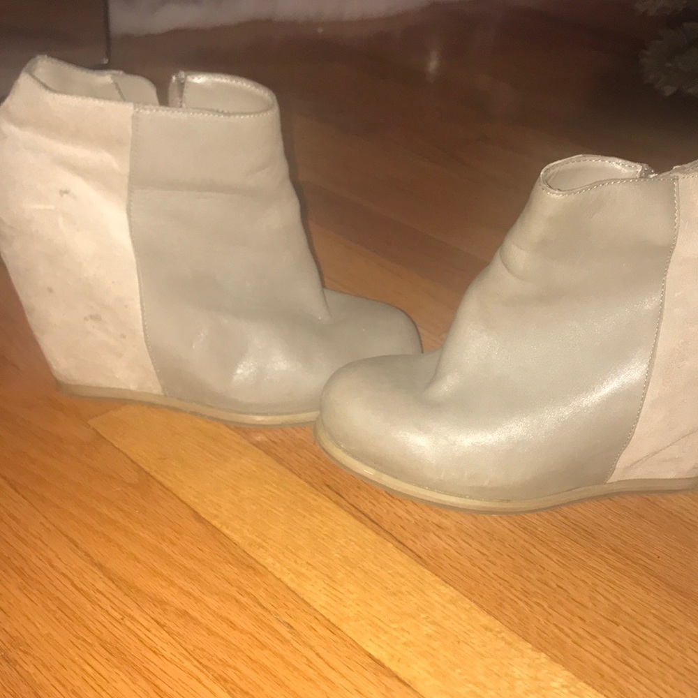 DV Leather and suede ankle boots